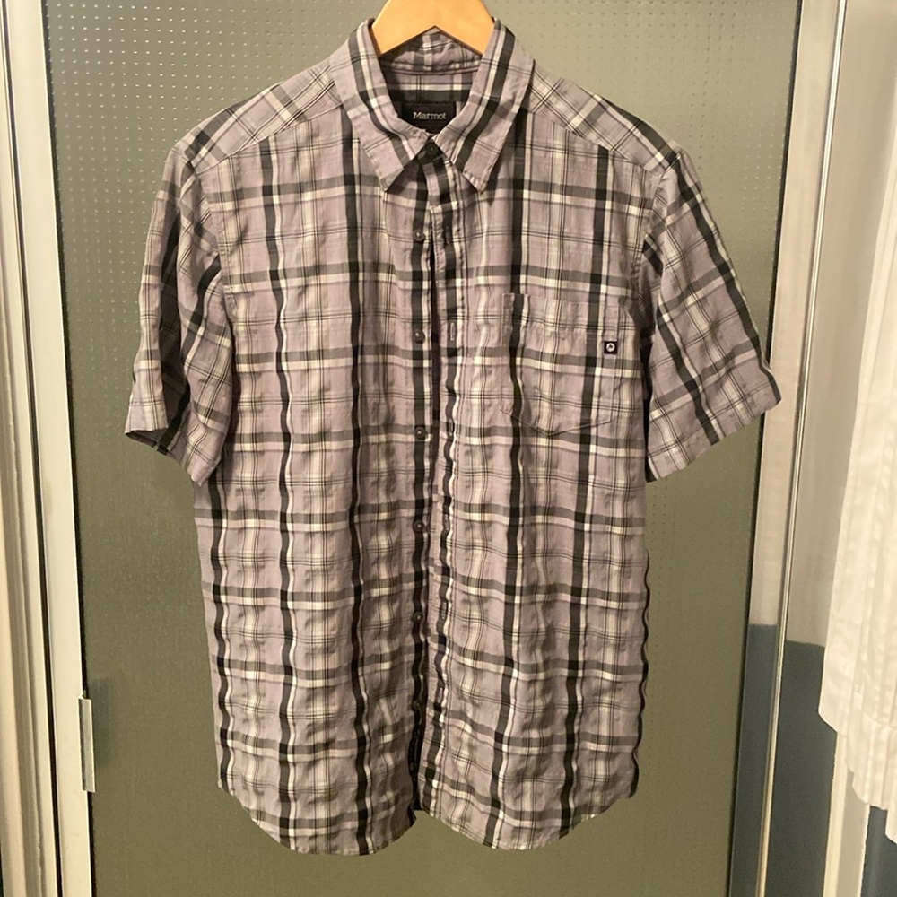 Marmot gray short sleeve shirt